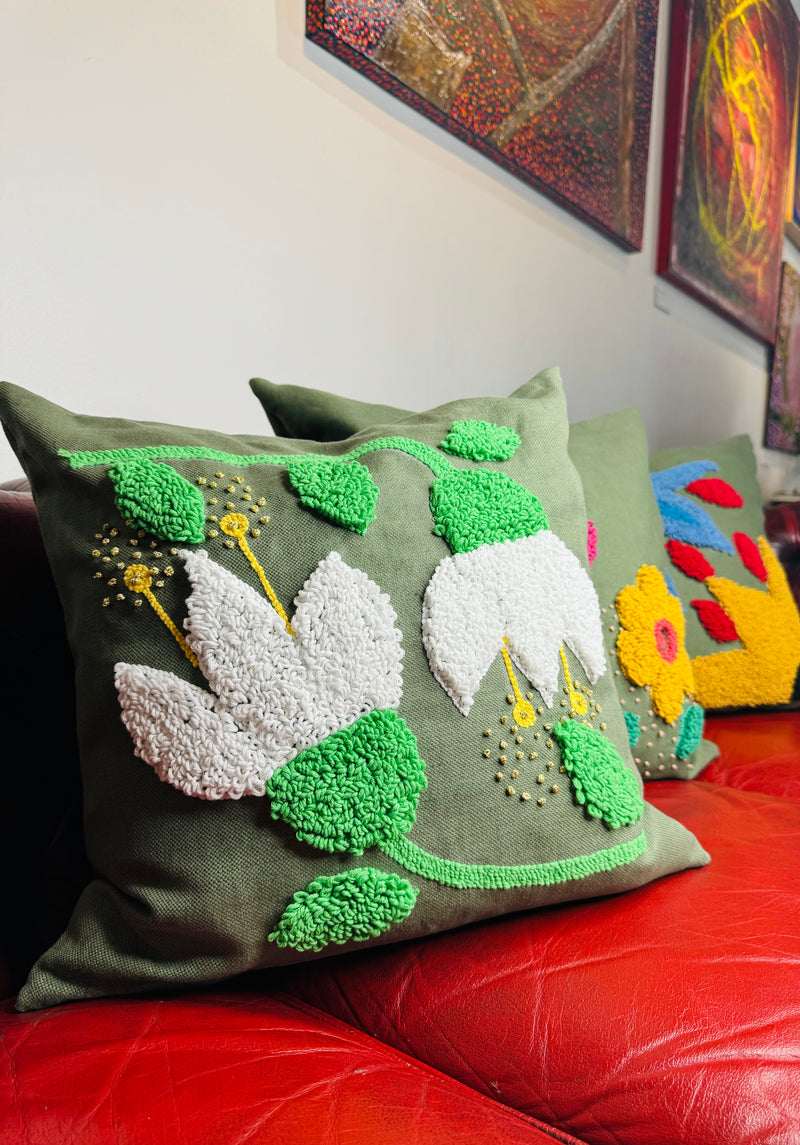 1- Green garden cushion no 3 50x50cm