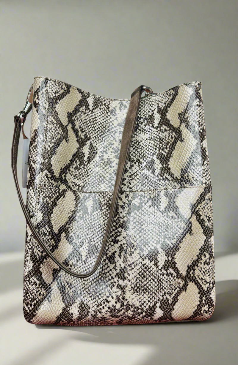 1- Bucket bag in snake print by Pessoa