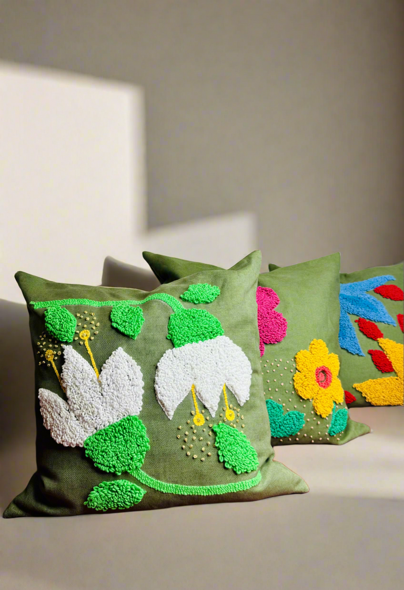 1- Green garden cushion no 3 50x50cm