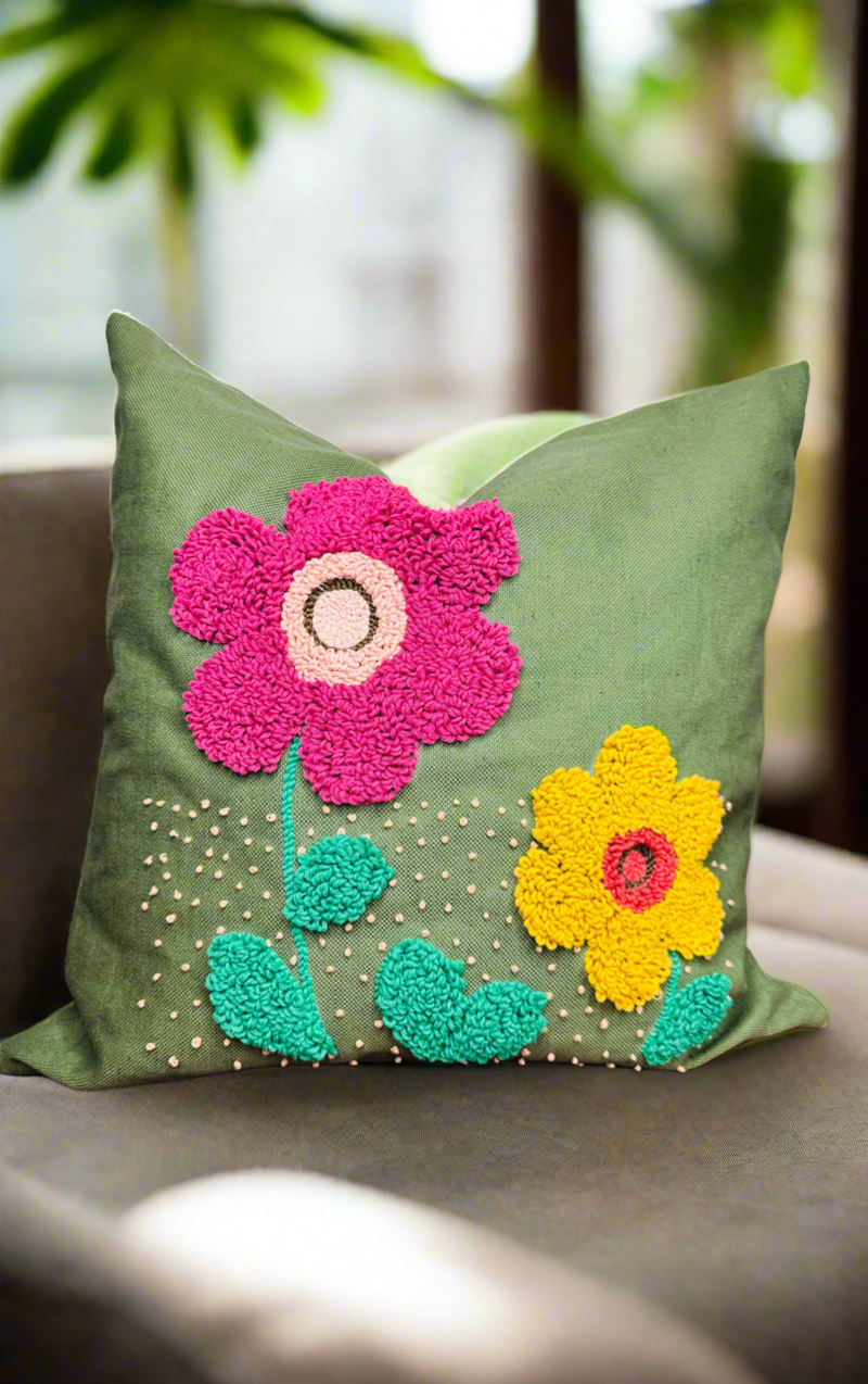 1- Green garden cushion no 2 50x50cm