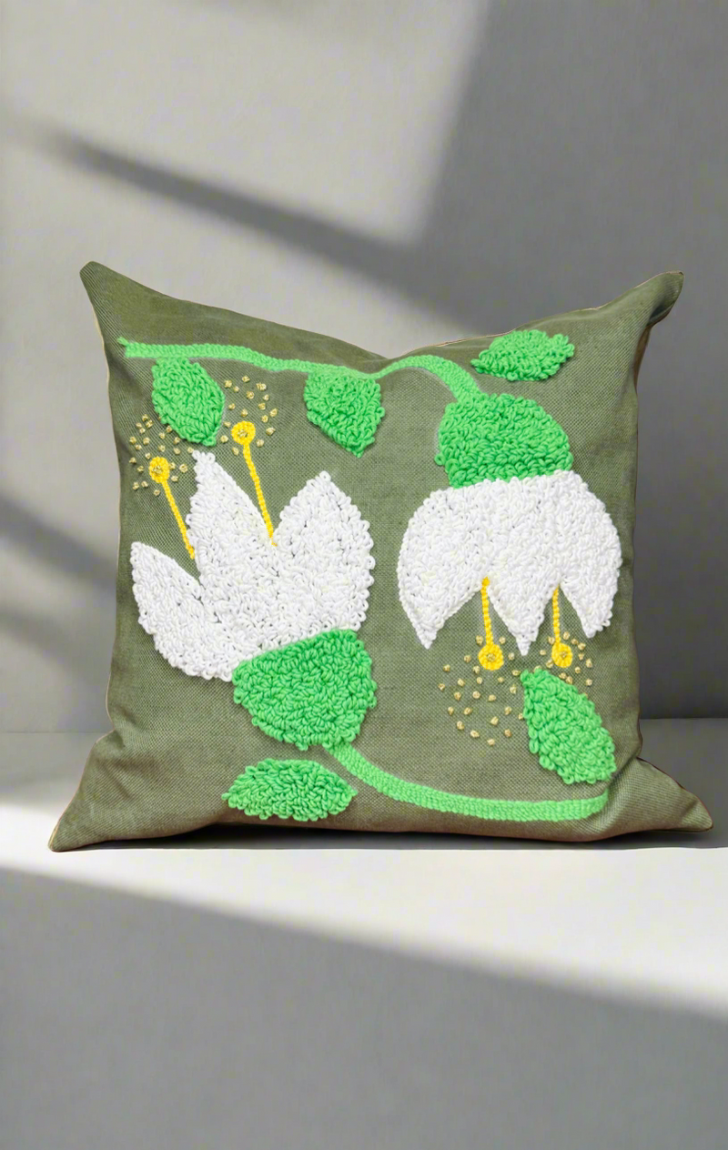 1- Green garden cushion no 3 50x50cm