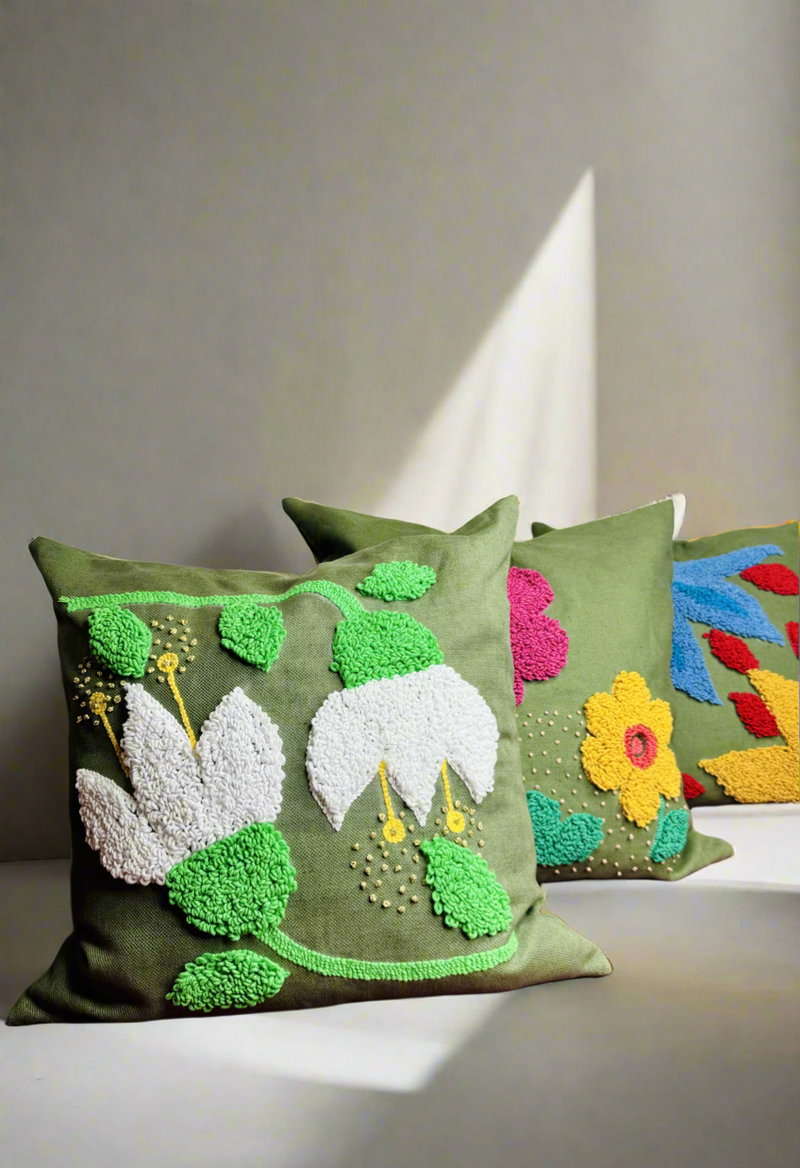 1- Green garden cushion no 3 50x50cm