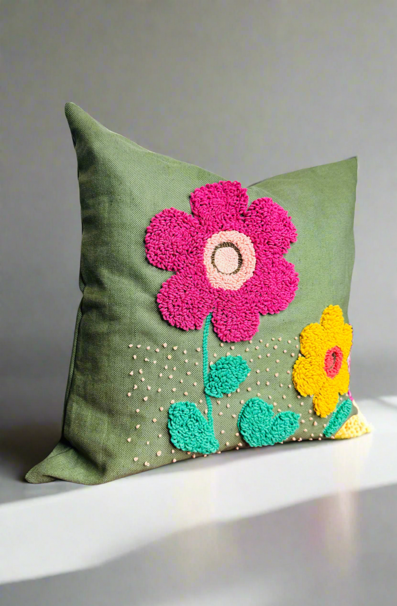 1- Green garden cushion no 2 50x50cm