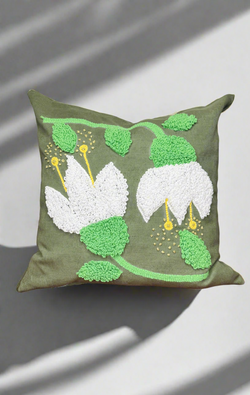 1- Green garden cushion no 3 50x50cm