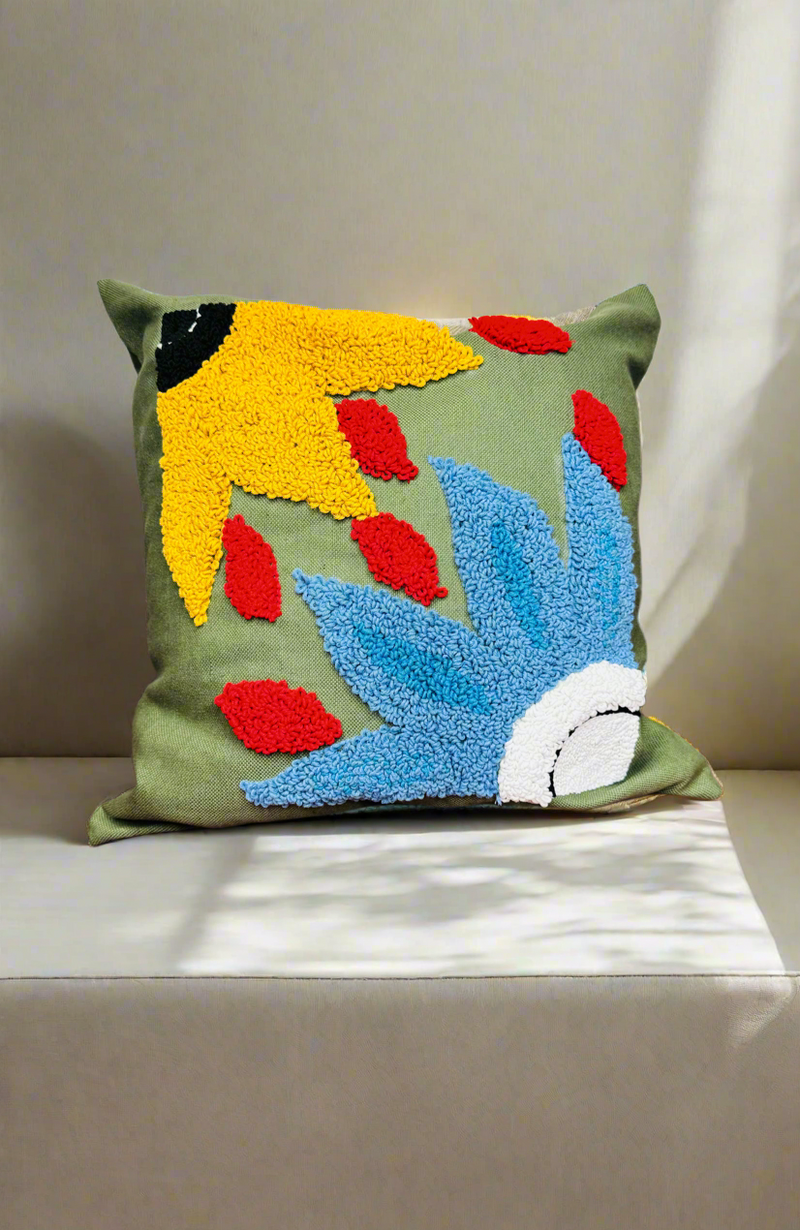 1- Green garden cushion no 1 50x 50 cm